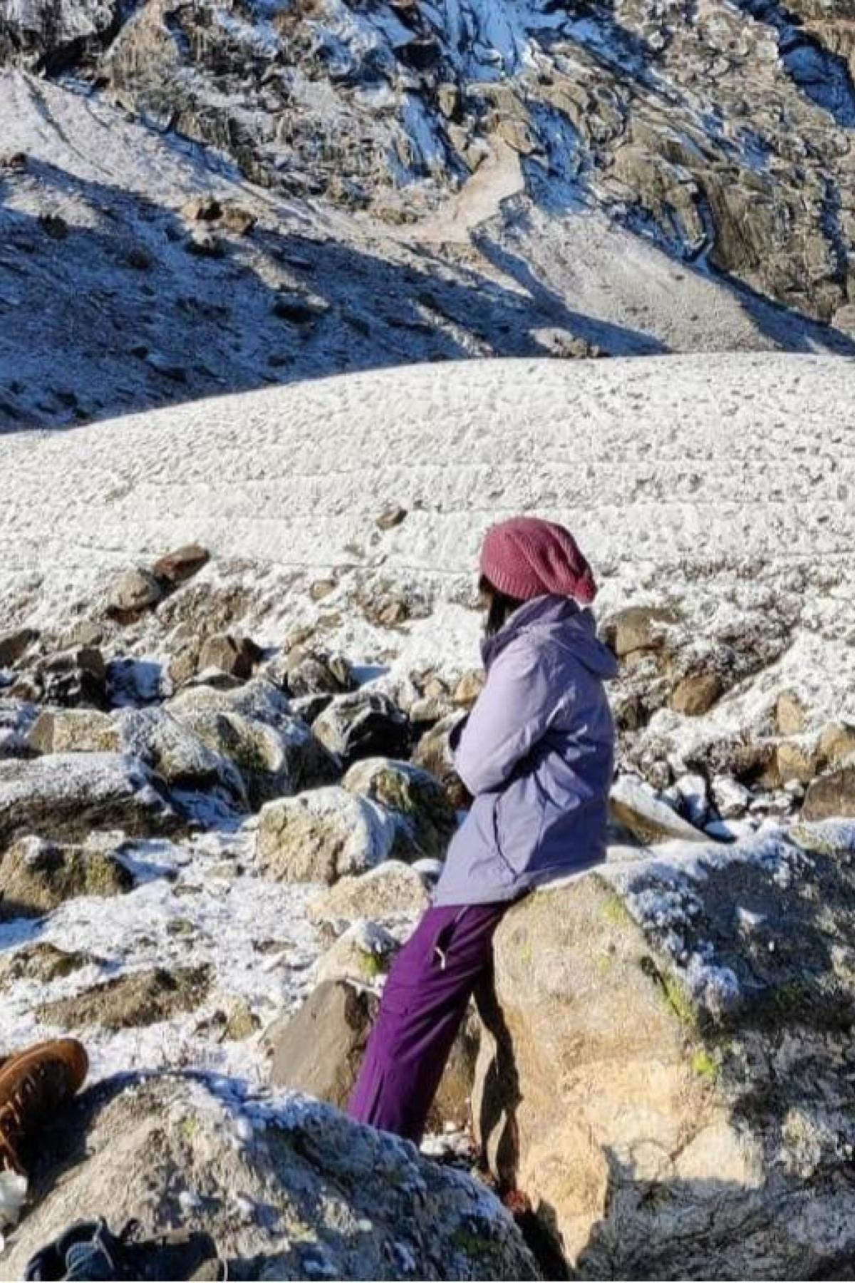 Women Woolen Fleese Fabric Jogger Lavender Color Pant For Winter