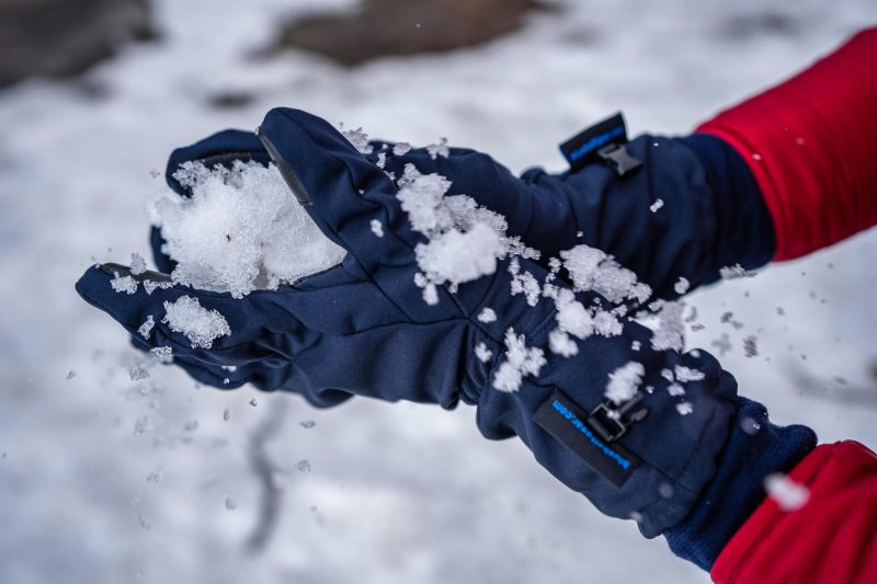 gloves as accessories in clothes for the arctic weather