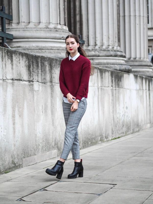 Grey Dress Pants Winter Outfits For Women (2 ideas & outfits)